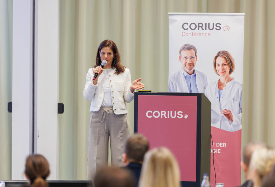 Heidi Niemöller auf der CORIUS Conference